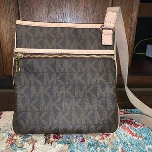 Michael Kors Crossbody